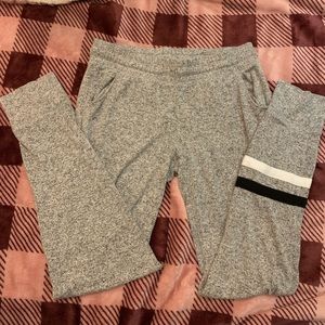 Super comfortable sweatpants/ joggers